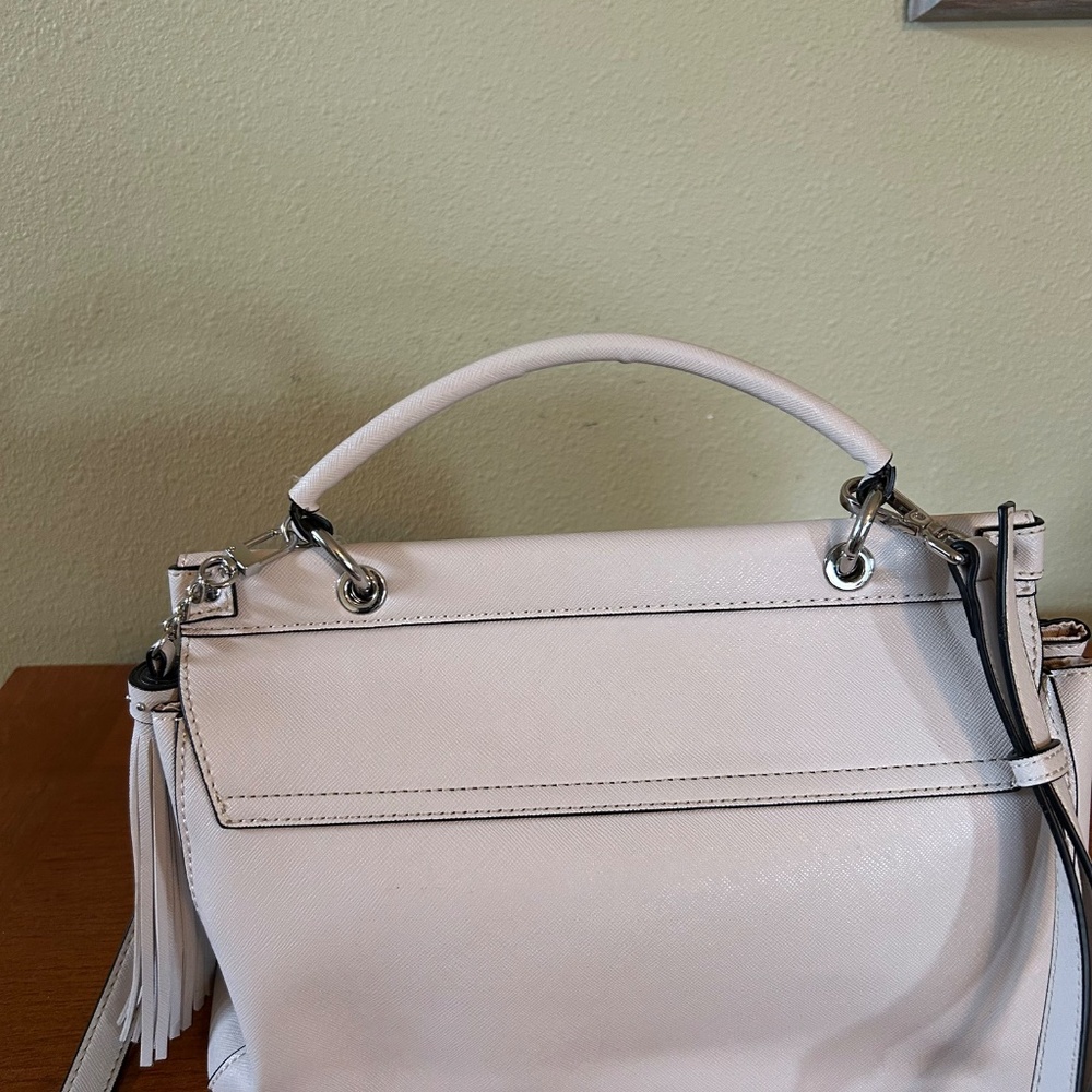 Guess‎ Cream Purse Shoulder strap and Hand Bag Silver Detail - Picture 10 of 11